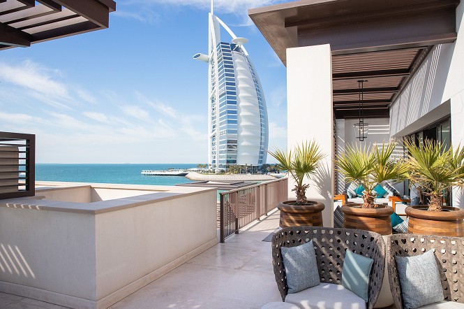 Rectangle 489_175945050.jpg